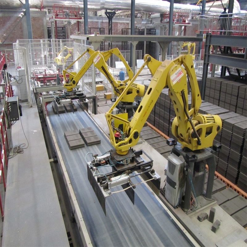 700kg Brick Robot Stacker Automatic Brick Making Machine Yellow